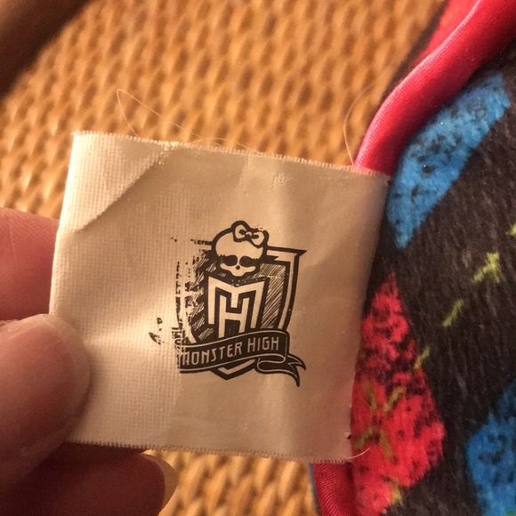 Monster High pillow - Picture 3 of 3